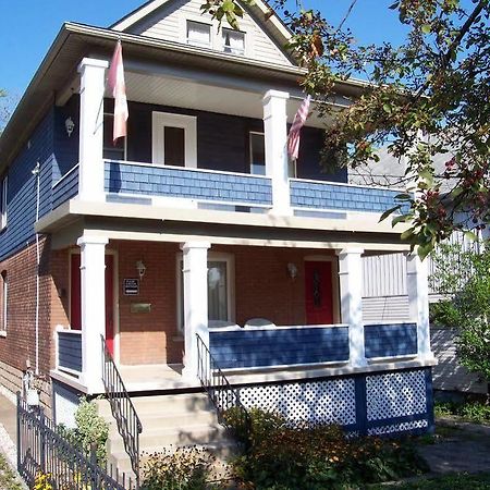 Bluecrest Bed And Breakfast Niagara Bagian luar foto
